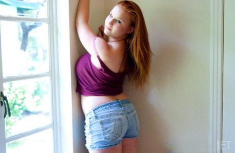 flat-chested natural redhead free images