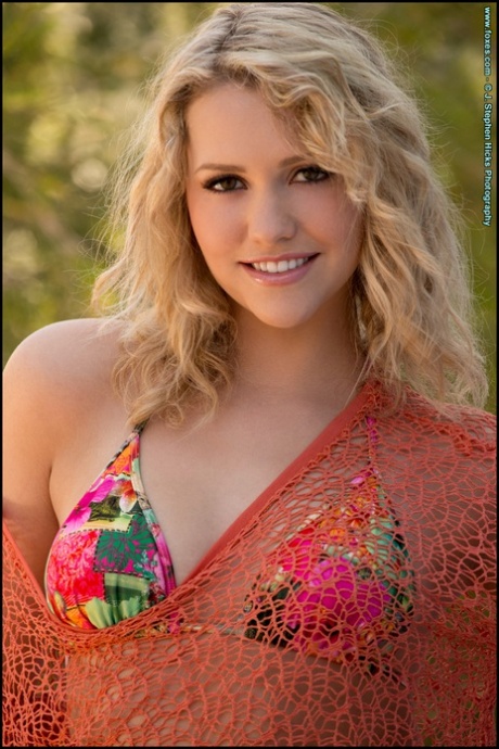 Mia Malkova best model picture